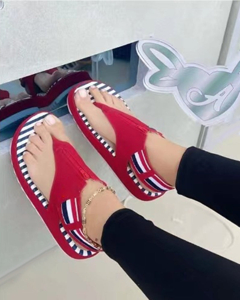 Sandales à plateforme zippées