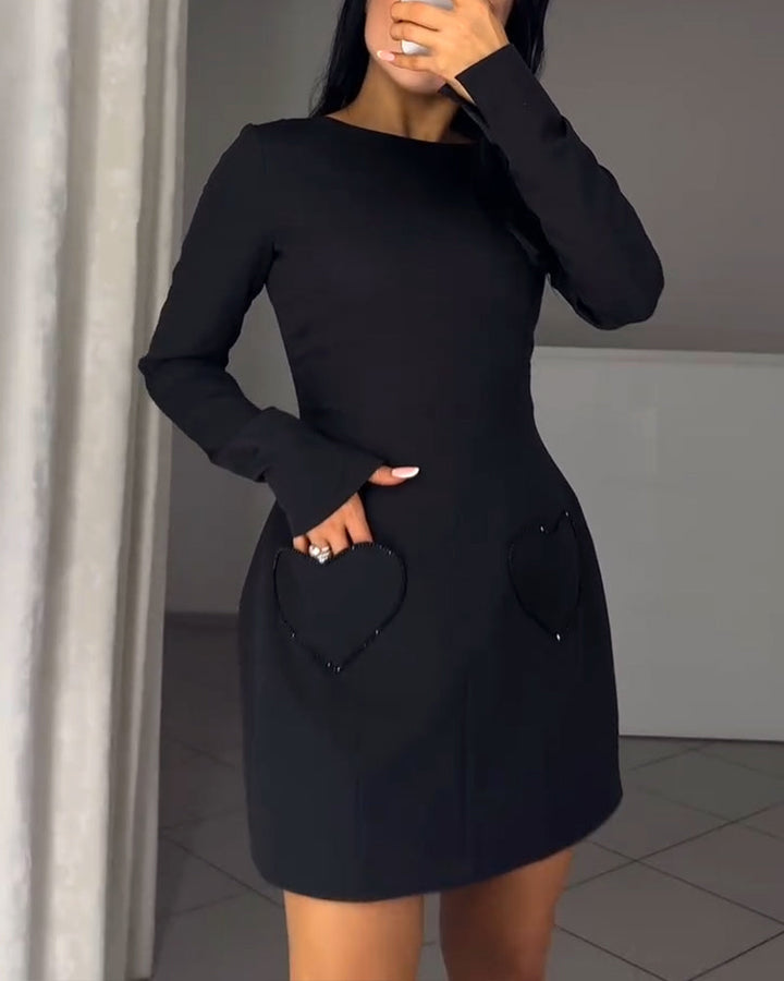 Robe Élégante À Manches Longues Et Coupe Cintrée
