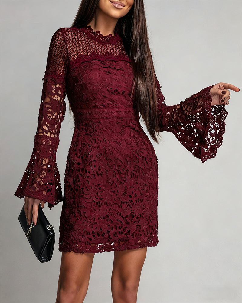 Robe Manche Cloche Dentelle Hanche