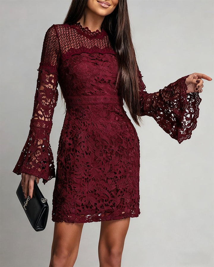 Robe Manche Cloche Dentelle Hanche