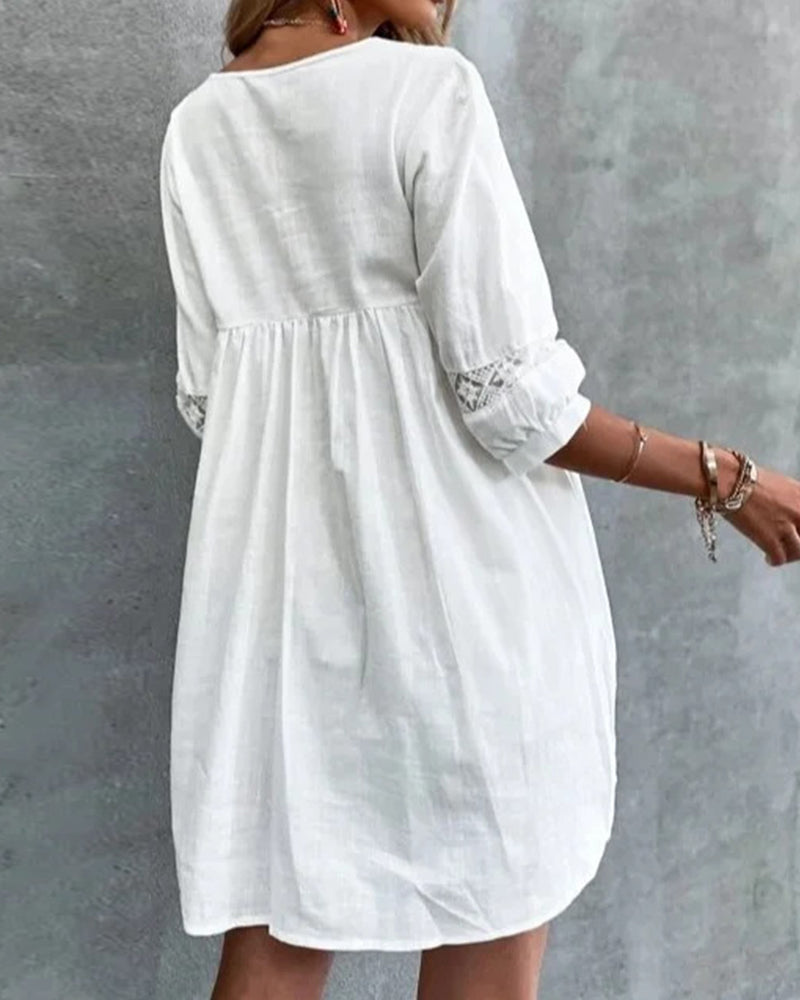 Robe à manches trois-quarts en dentelle de couleur unie