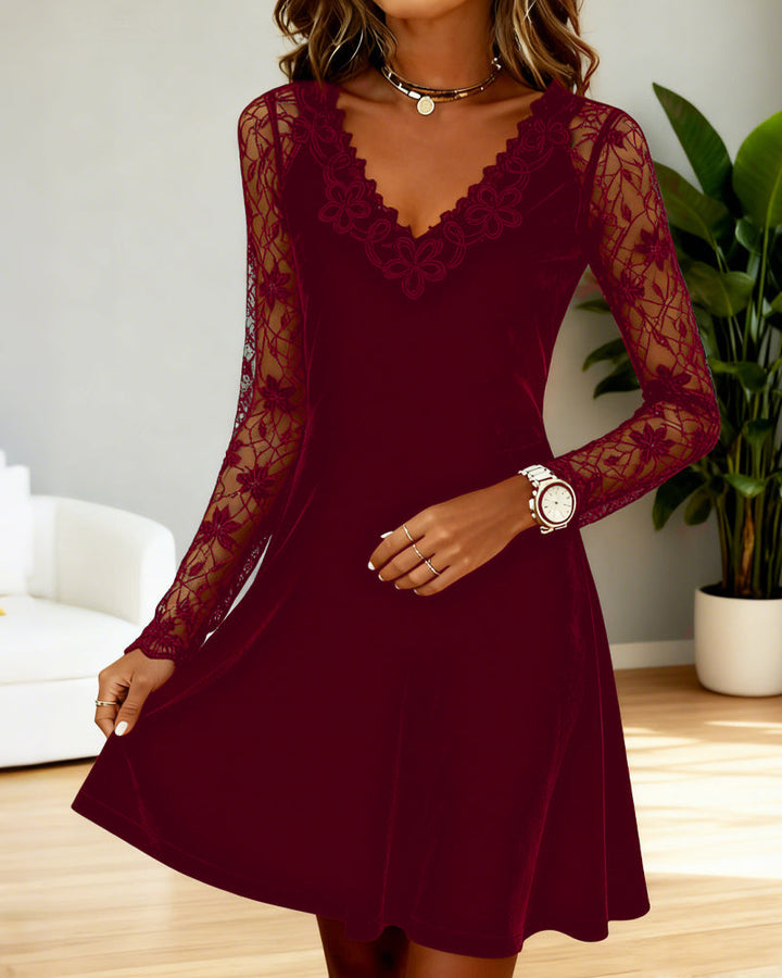 Robe Trapèze En Velours Ornée De Dentelle