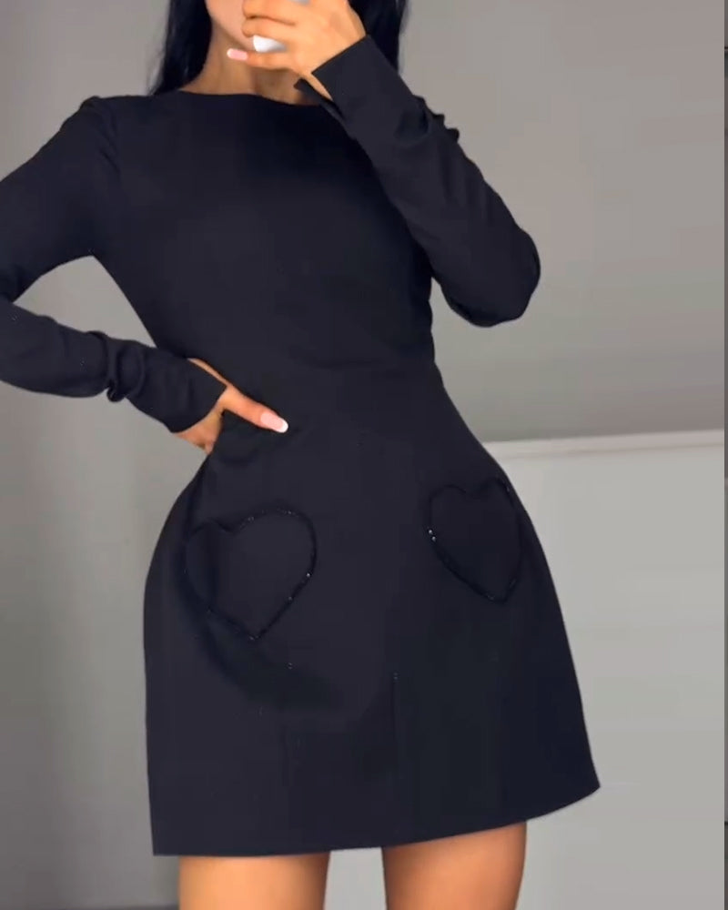 Robe Élégante À Manches Longues Et Coupe Cintrée