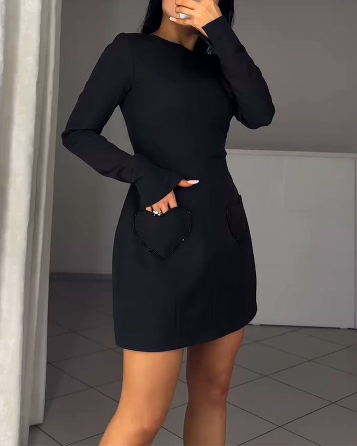 Robe Élégante À Manches Longues Et Coupe Cintrée