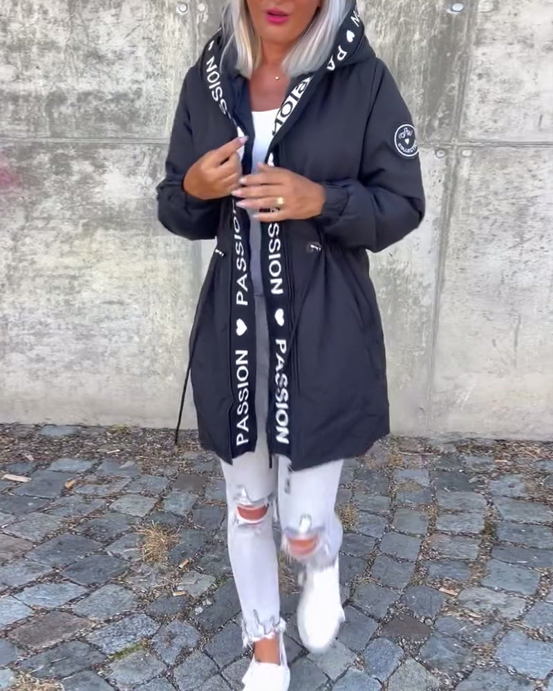Manteau à capuche décontracté avec cordon de serrage et imprimé lettre