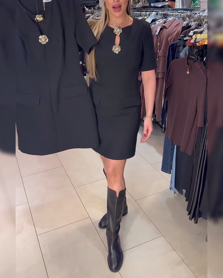 Robe Boucle Métallique Cintrée À Manches Courtes
